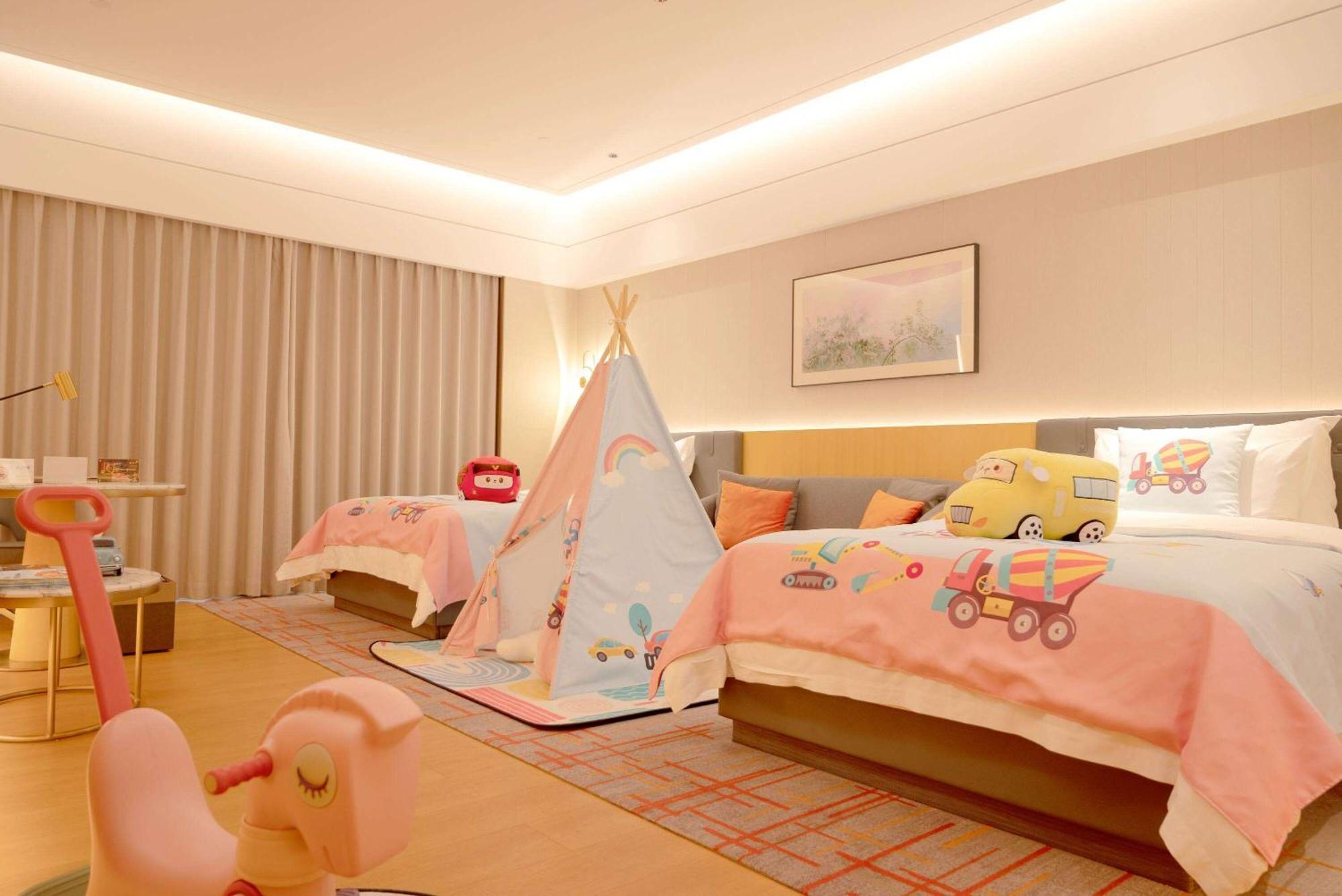 Готель Wyndham Grand Zhaoqing Downtown Екстер'єр фото